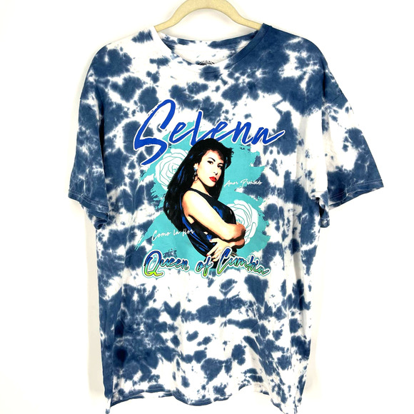 Selena Queen Of Cumbia Portrait Tie Dye T-Shirt Blue Size Large NWOT - Picture 5 of 5